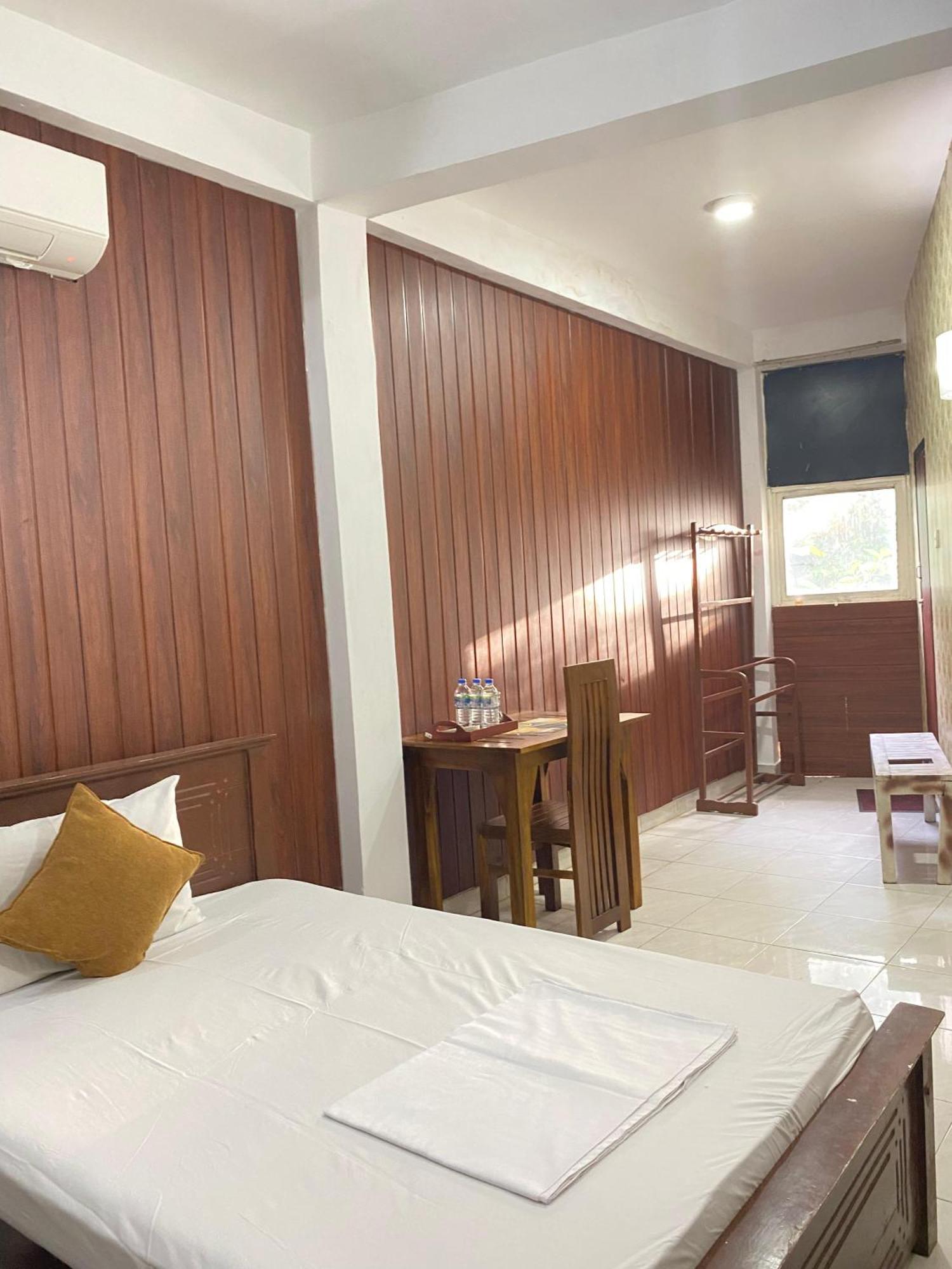 Airport City Hotel Katunayaka Εξωτερικό φωτογραφία