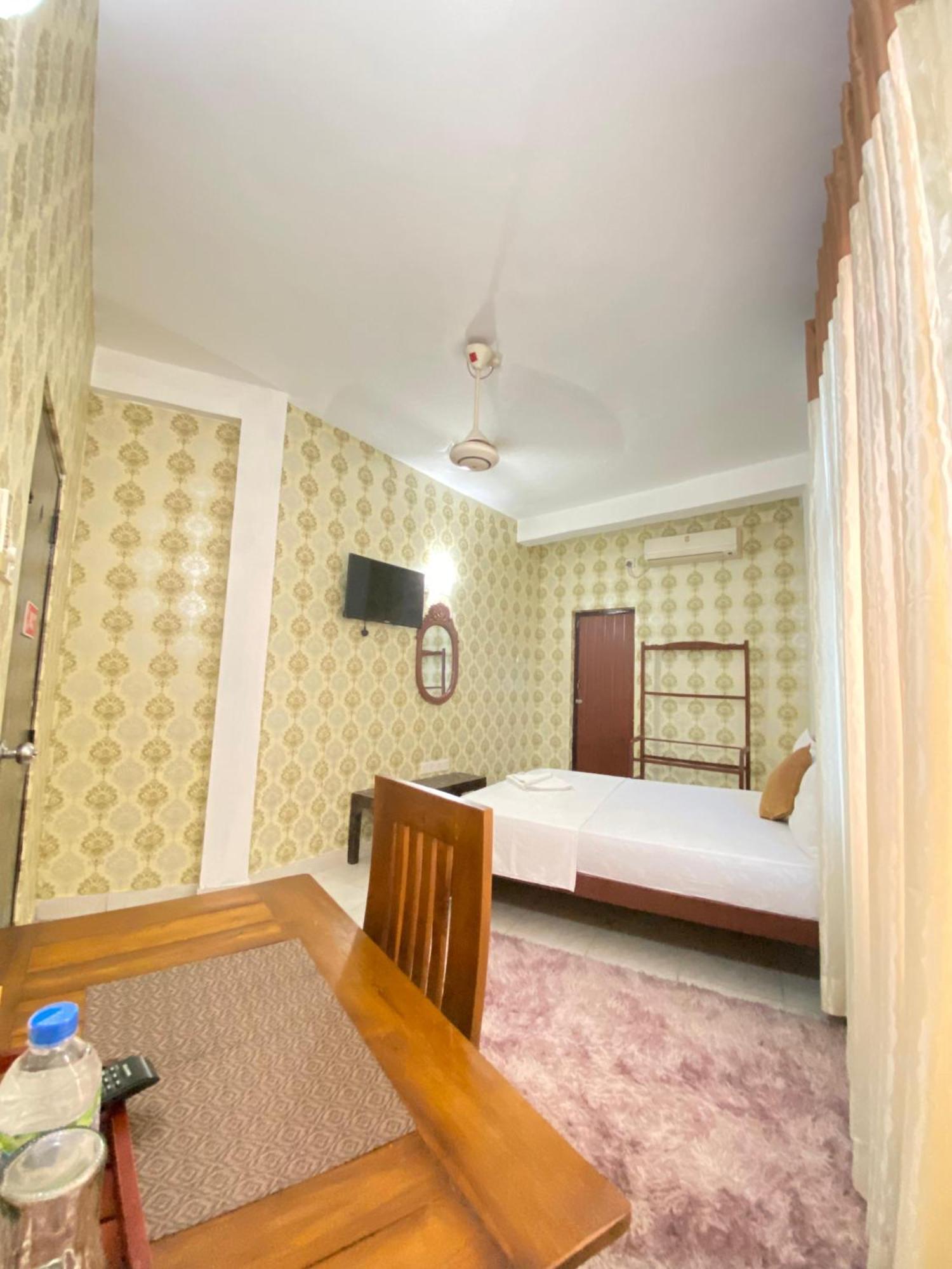 Airport City Hotel Katunayaka Εξωτερικό φωτογραφία